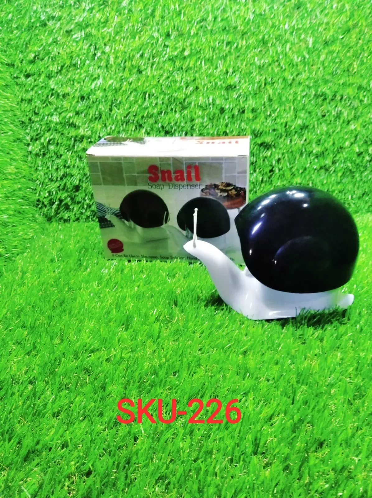 0226 Portable Snail Shape Liquid Soap Dispenser