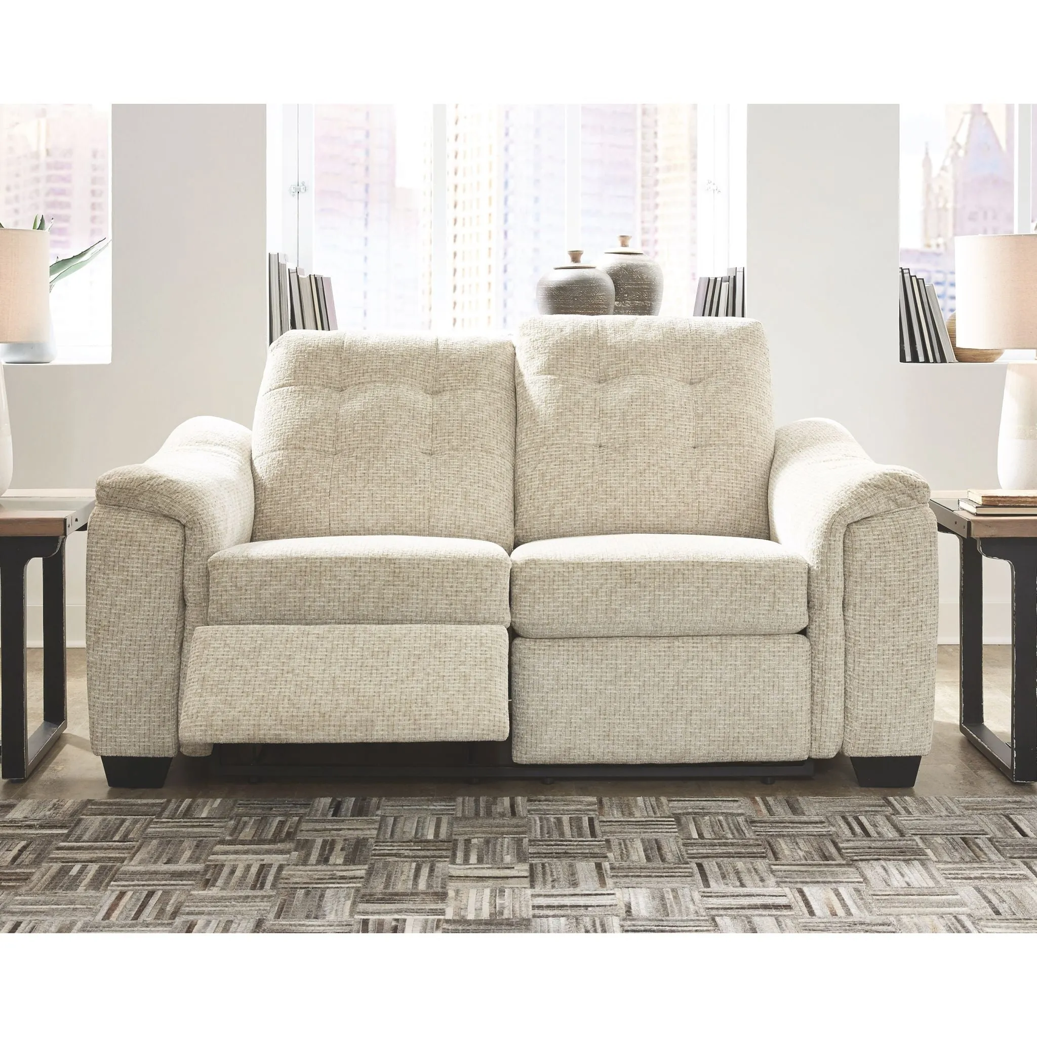 Beaconfield- EXCLUSIVE Reclining Loveseat with Power