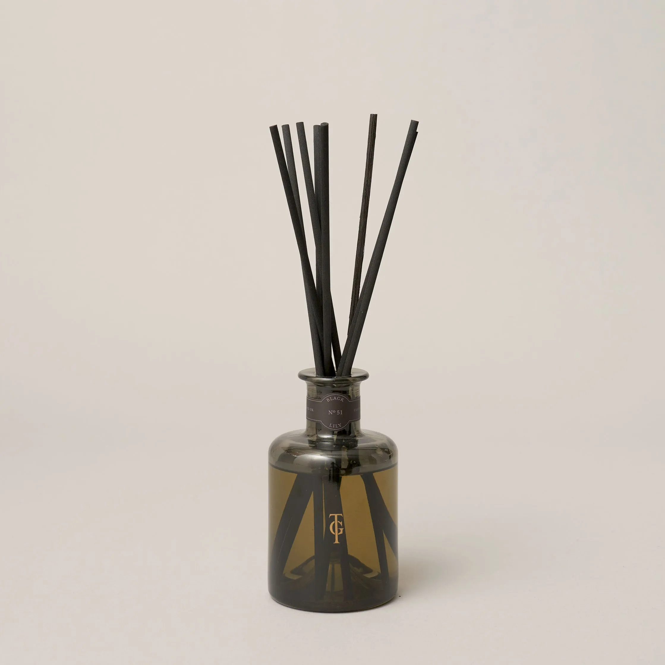 Black Lily 200ml Room Diffuser