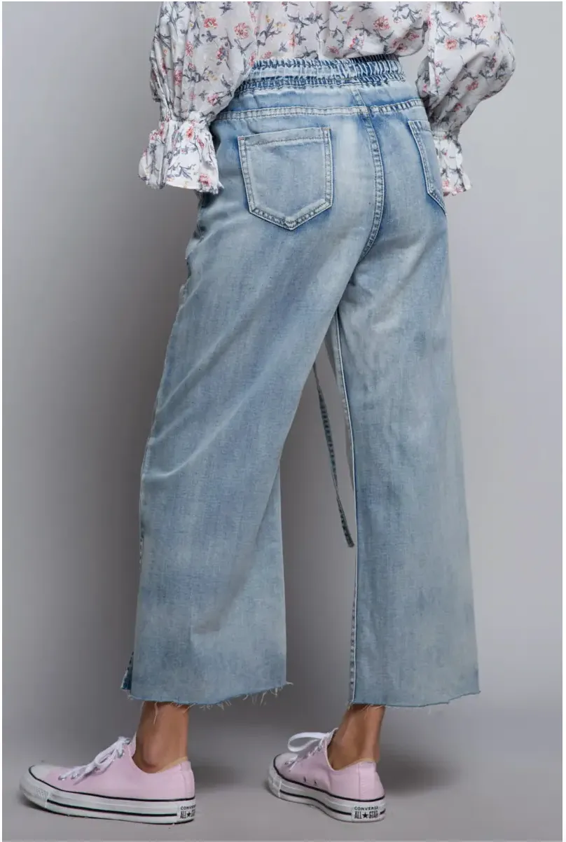 Cropped Wide Leg Raw Hem Denim