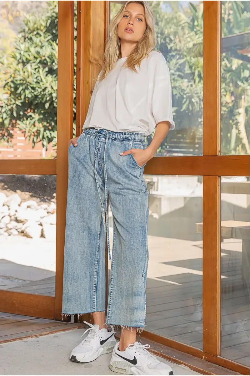 Cropped Wide Leg Raw Hem Denim