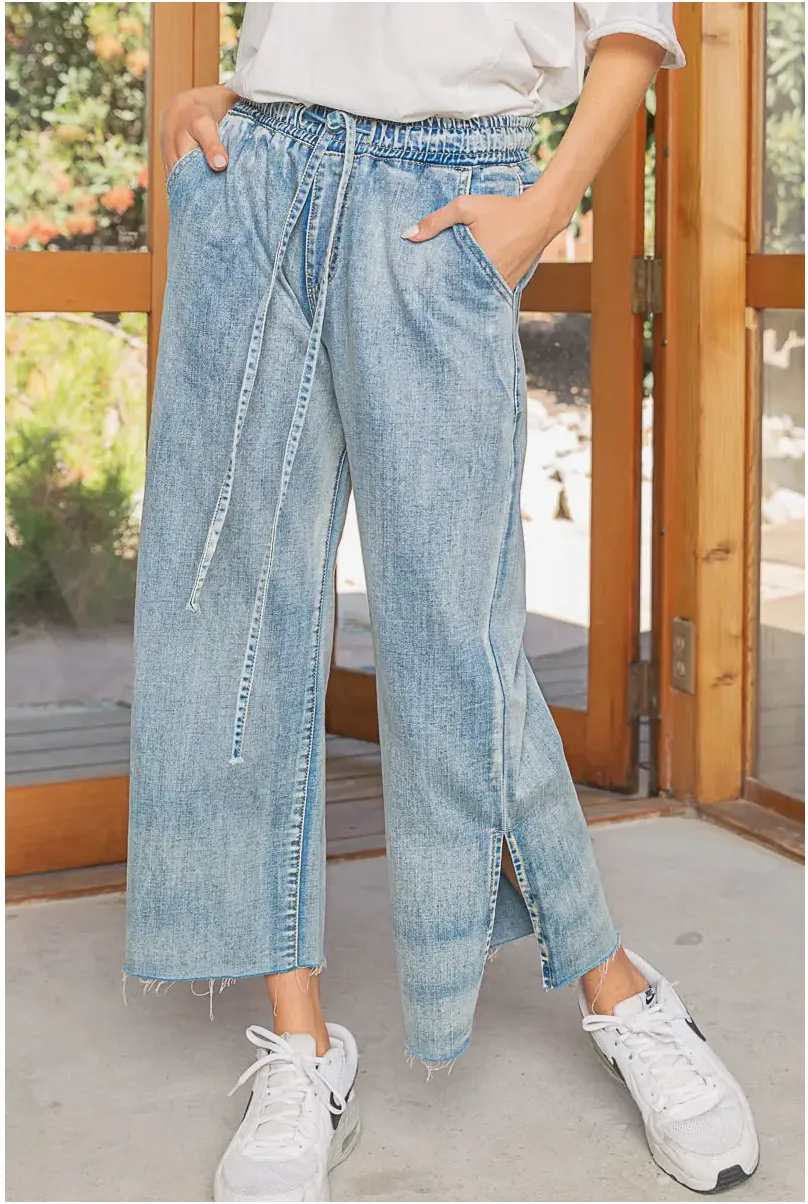 Cropped Wide Leg Raw Hem Denim