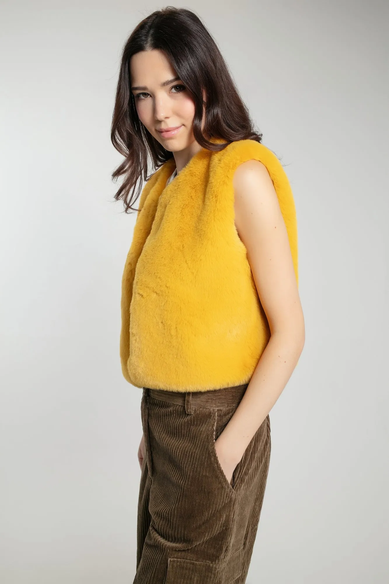 EDELWEISS GILET IN MUSTARD