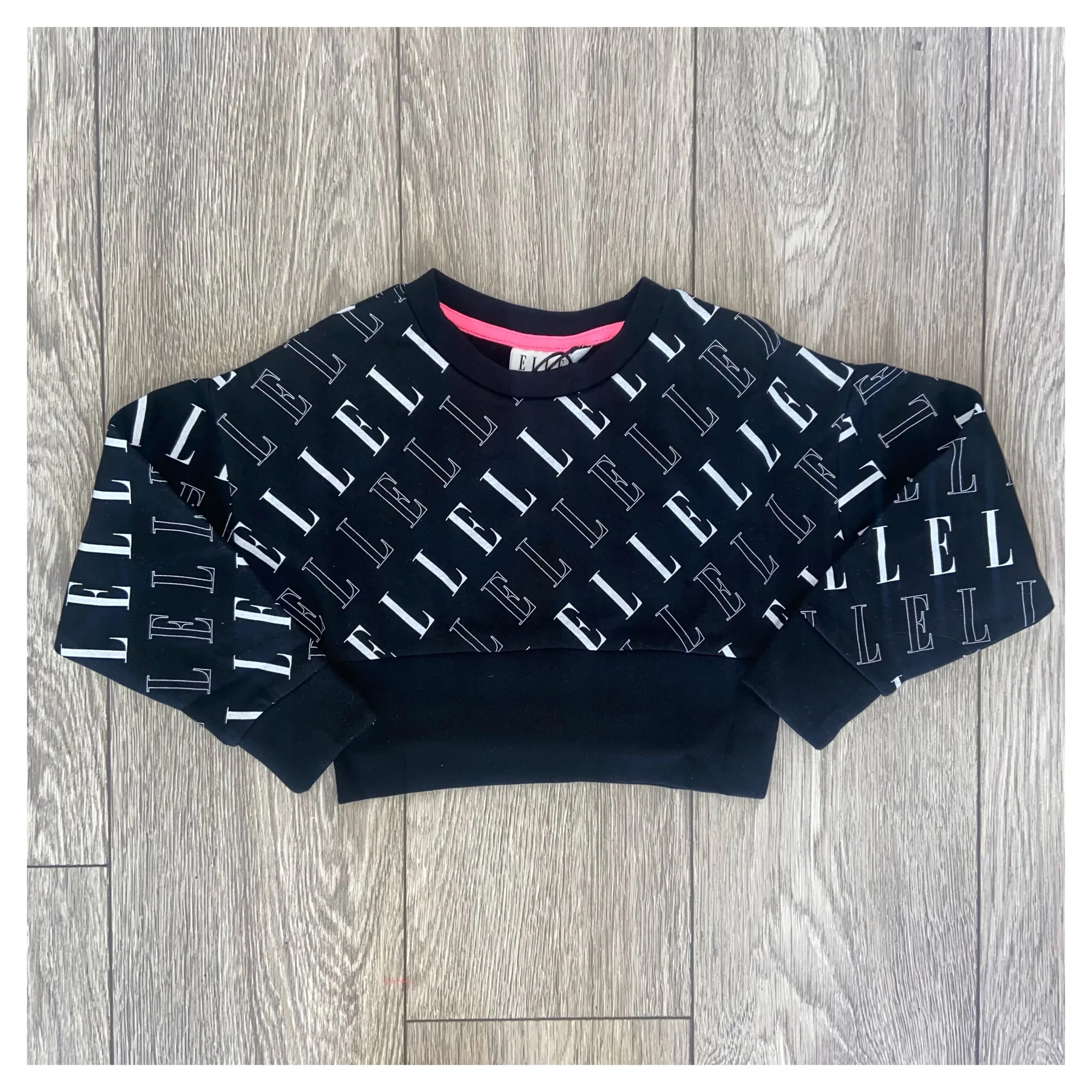 ELLE Black Printed Cropped Jumper