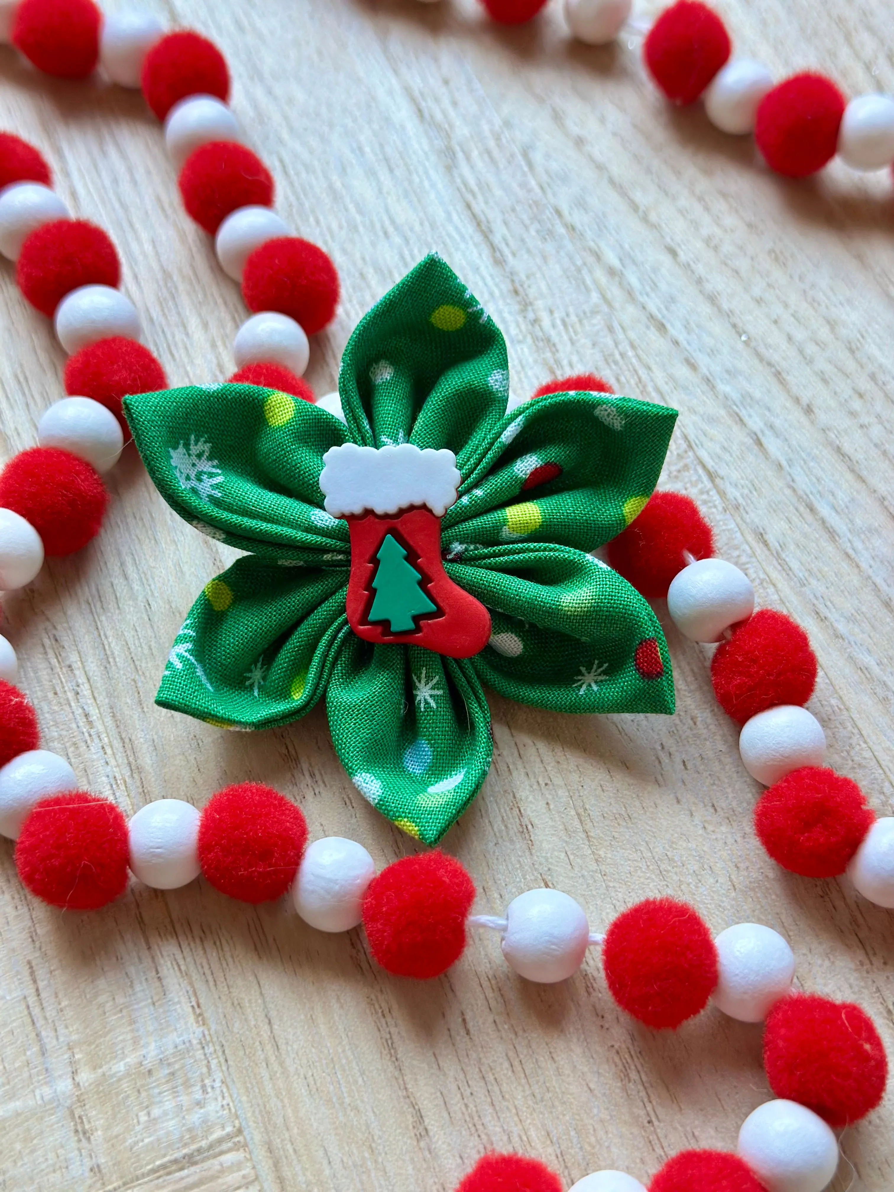 Holiday Collar Flowers