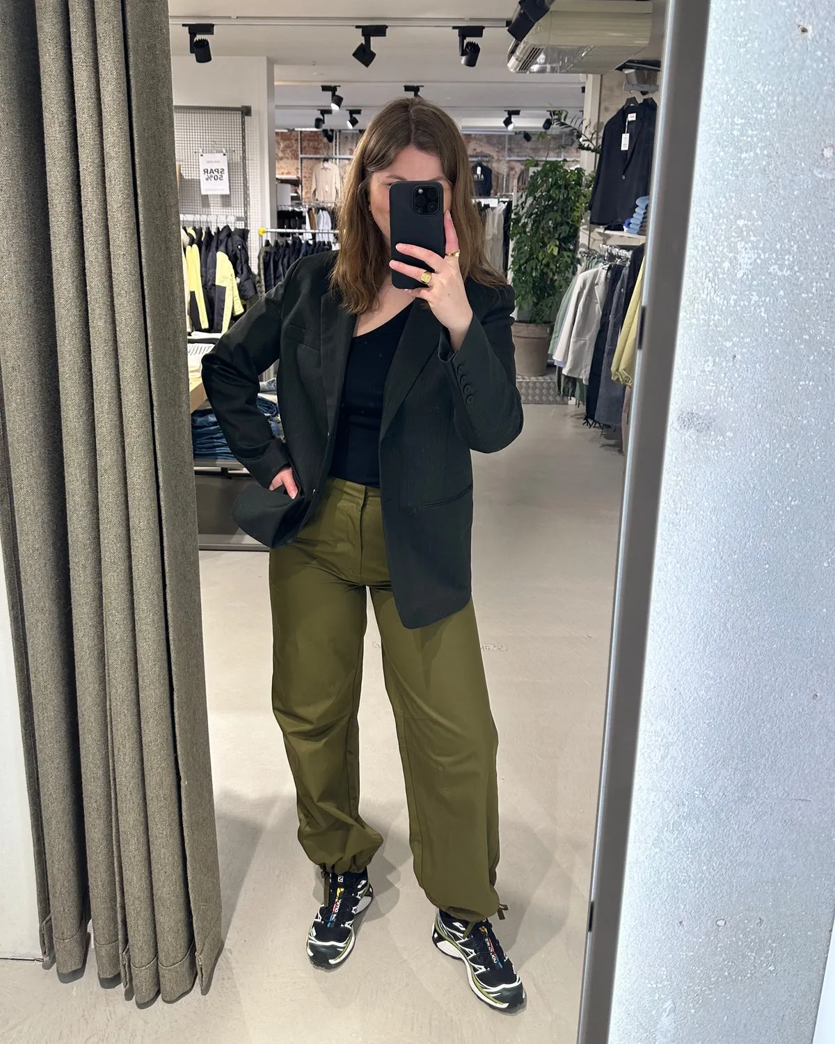 Karla HW Cargo Pants - Military Olive