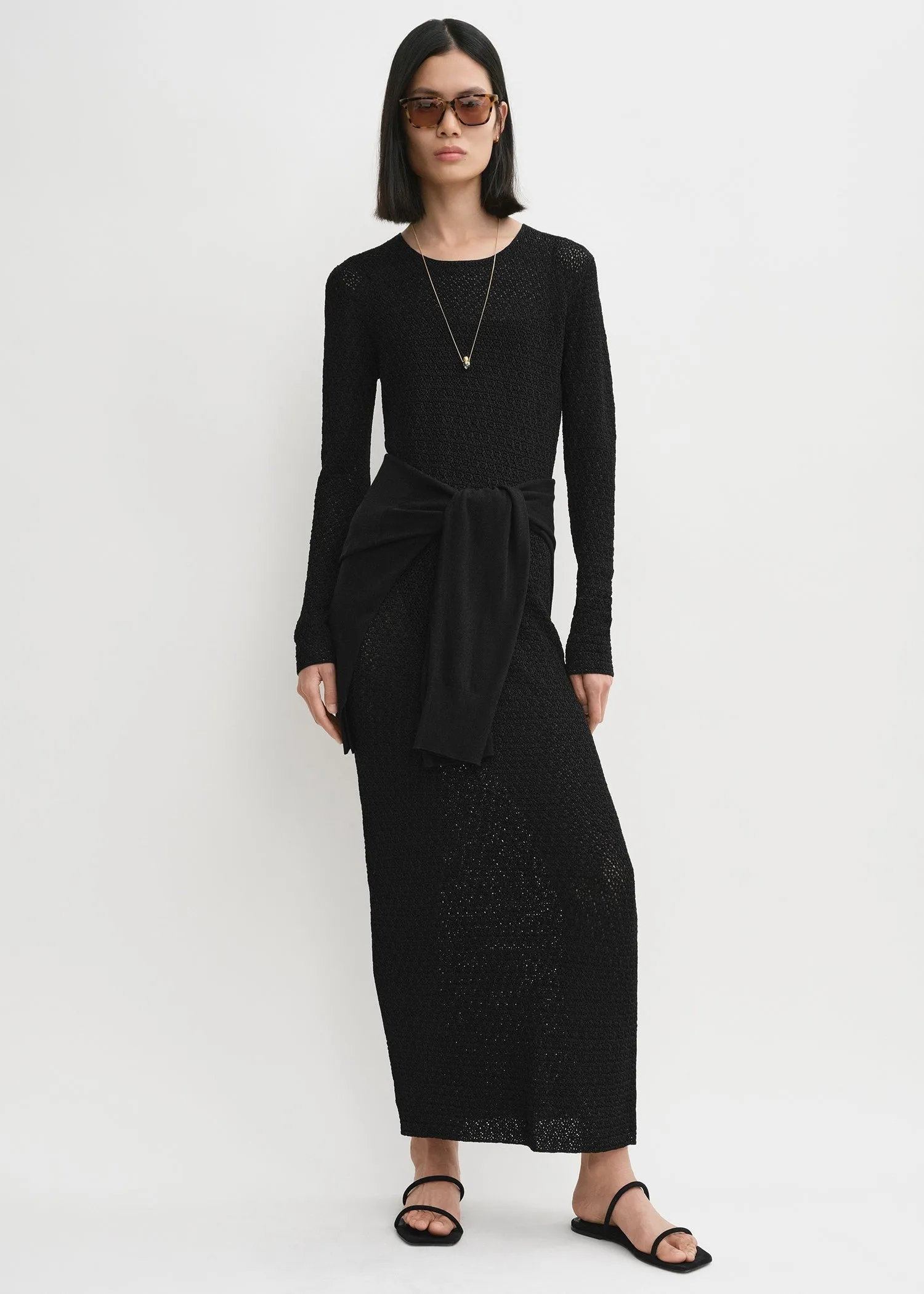 Long-sleeve crochet dress black