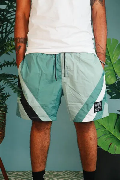 Off The Grid Paneled 7" Nylon Shorts