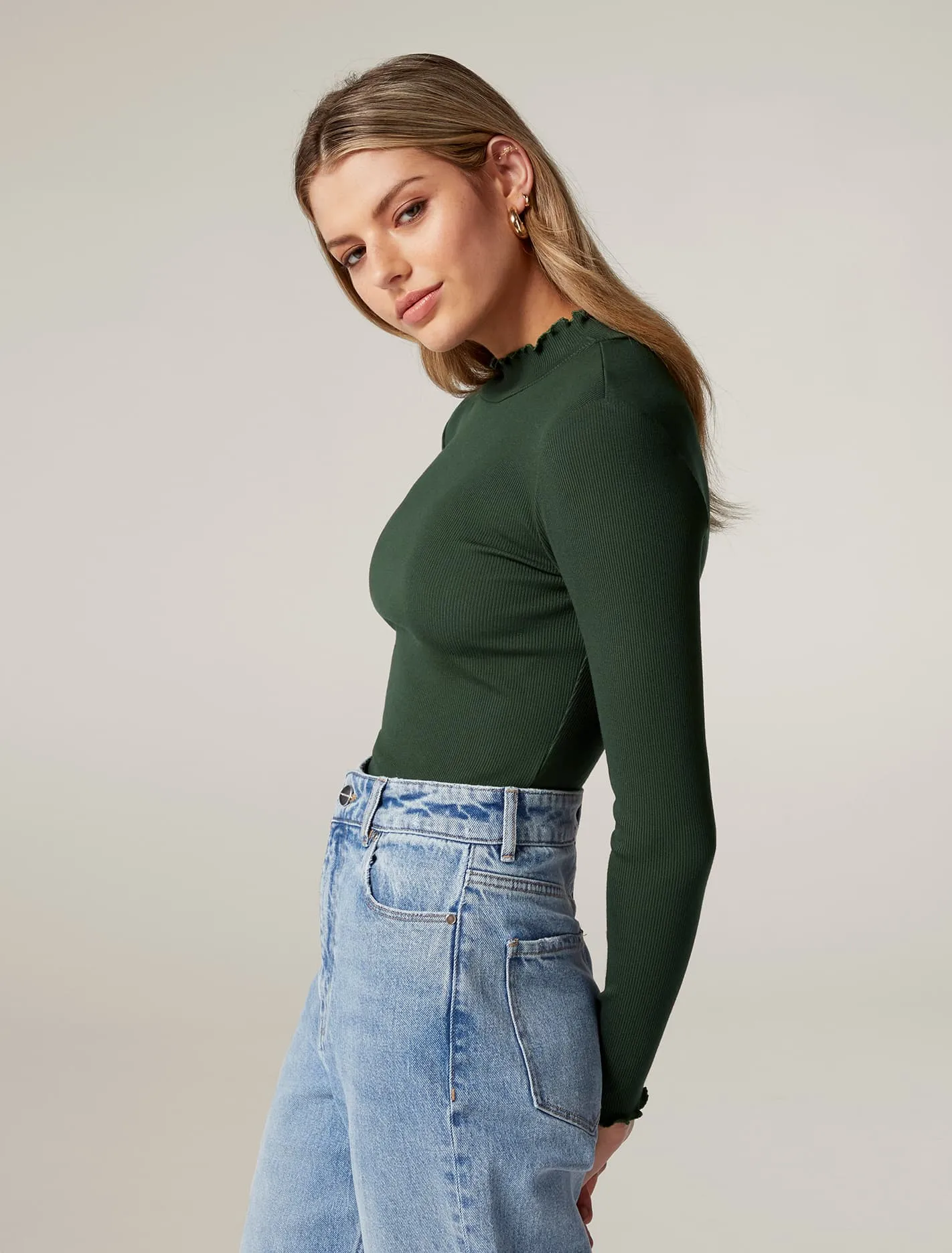 Rikki Lettuce Edge Turtle Neck Top