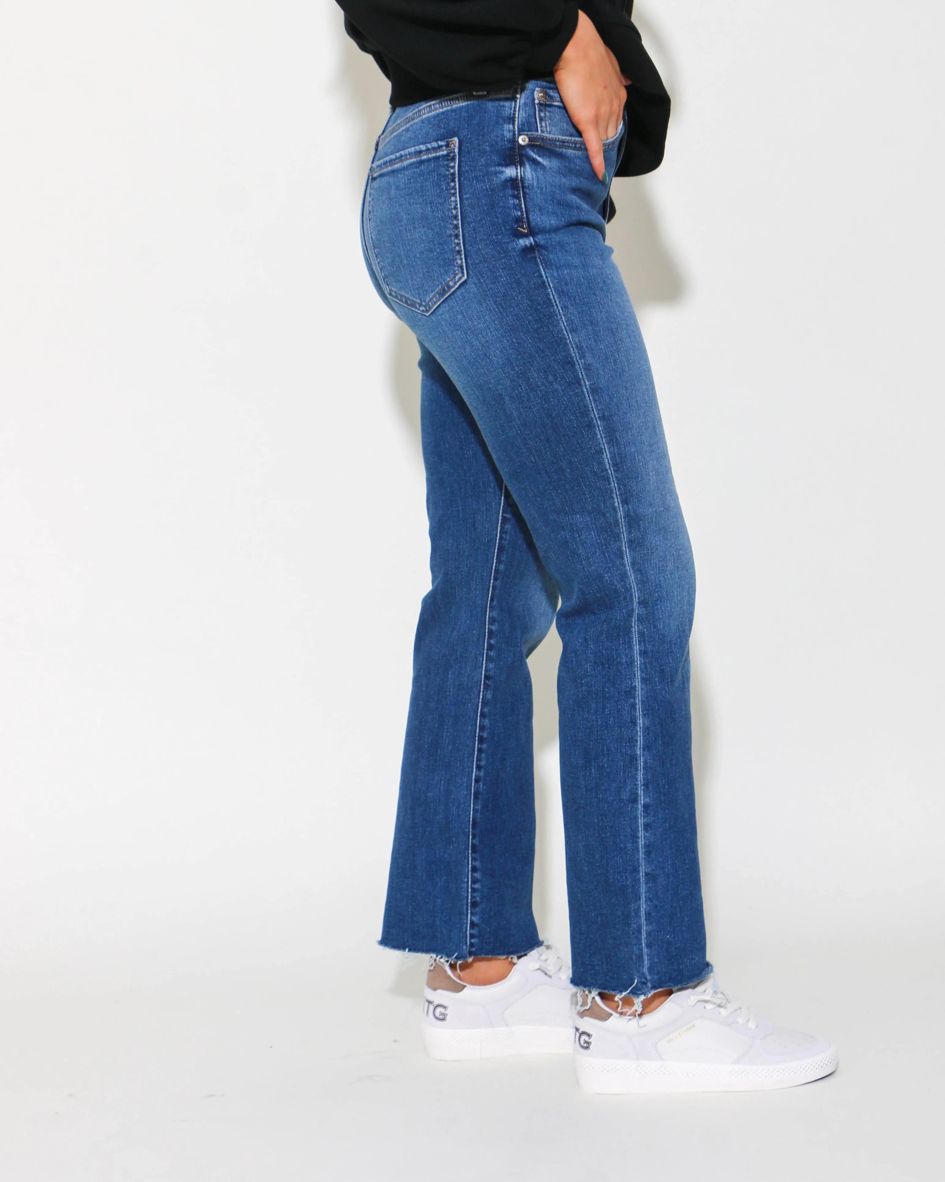 Shy Girl High Rise Crop Flare in Influencer