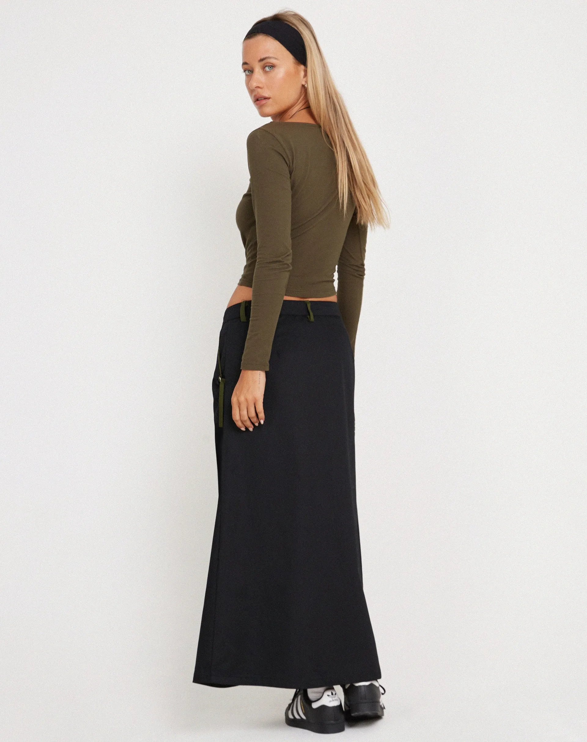 Sorrel Midi Skirt in Black Forest Green