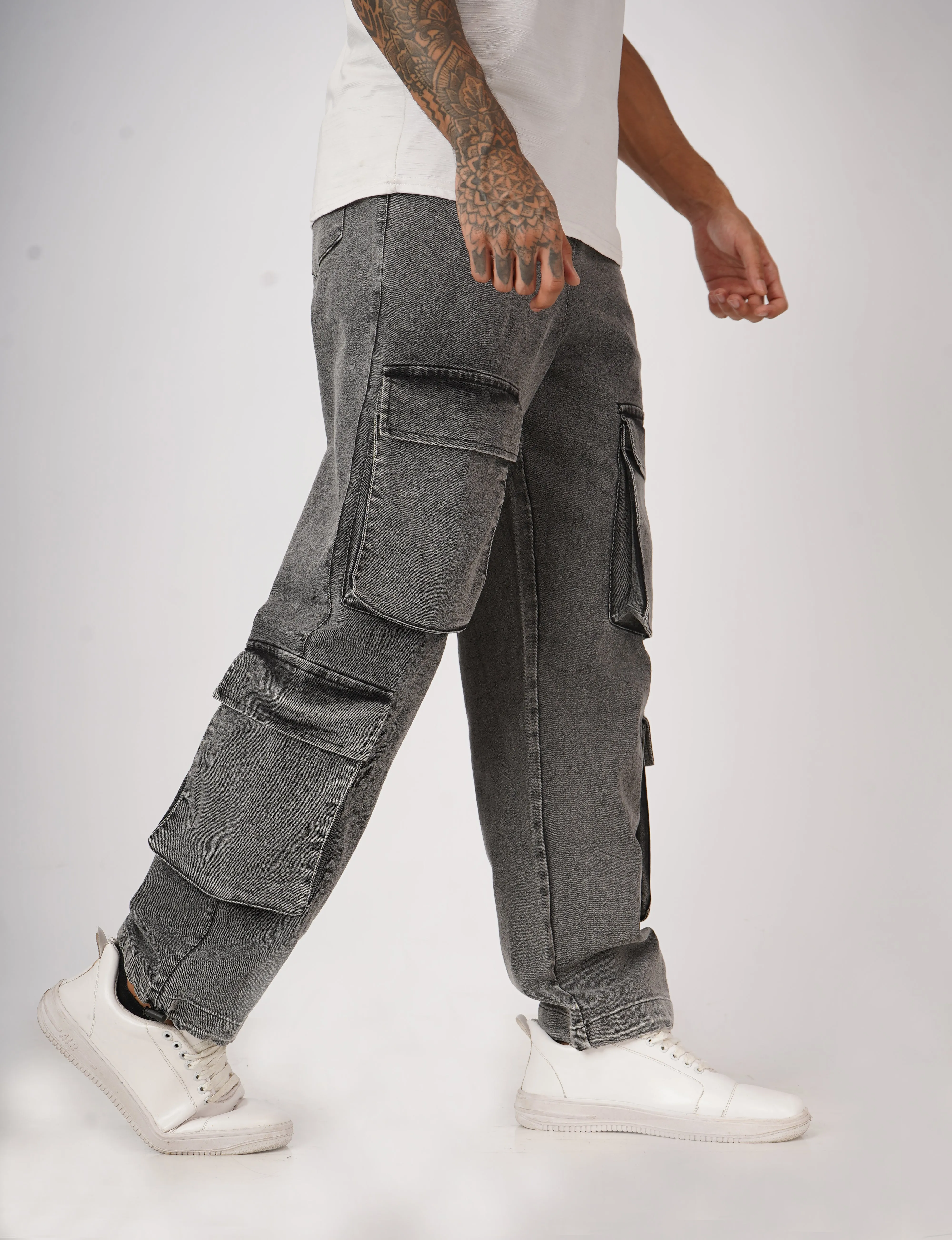 Stone Wash 7 Pocket Chillfit Denim Cargo Pants