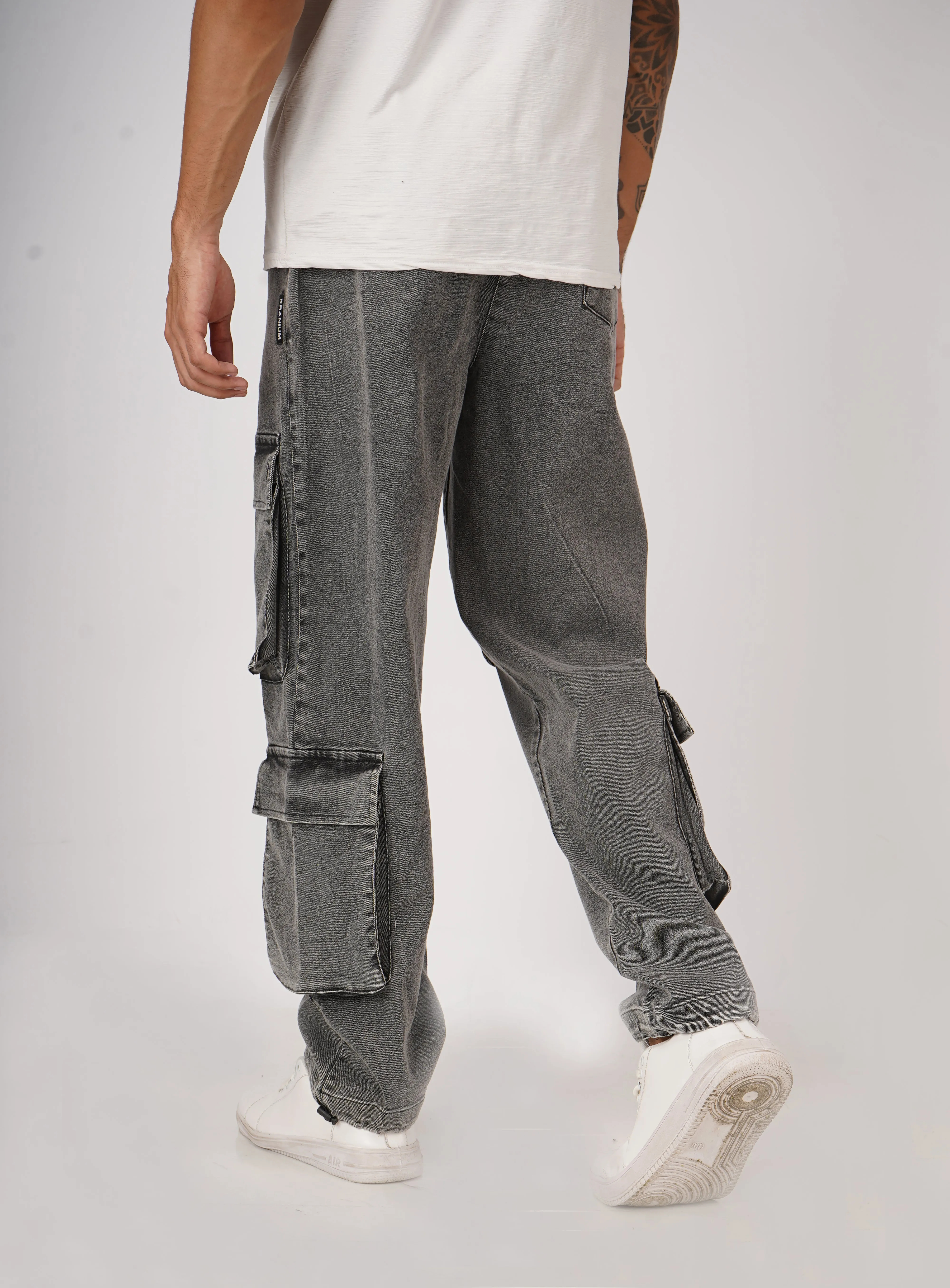 Stone Wash 7 Pocket Chillfit Denim Cargo Pants