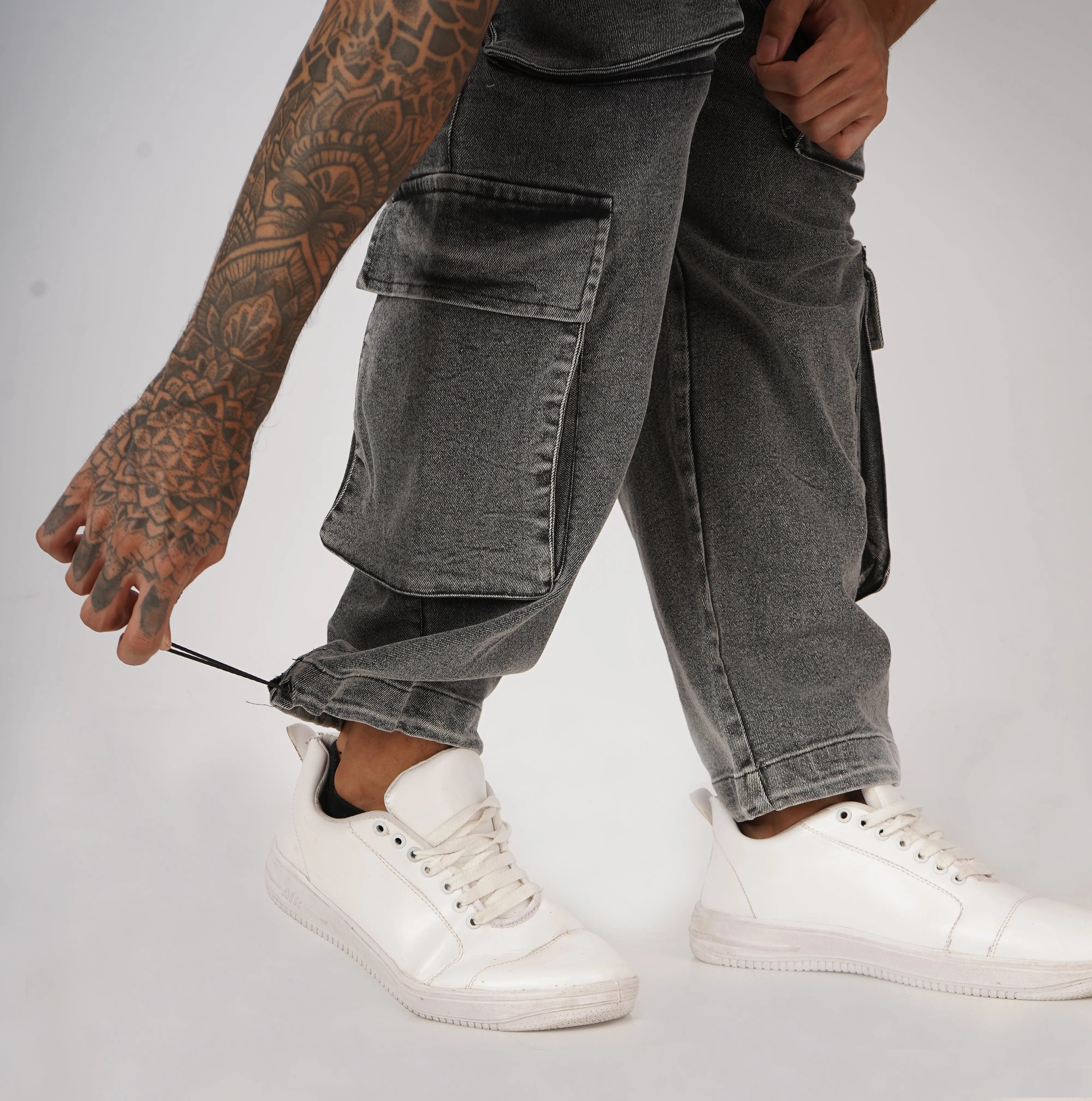 Stone Wash 7 Pocket Chillfit Denim Cargo Pants