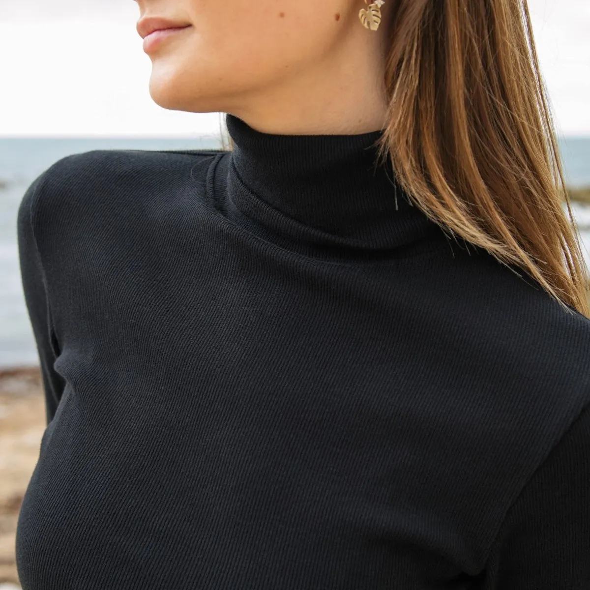 Women's Ribbed Turtleneck Top