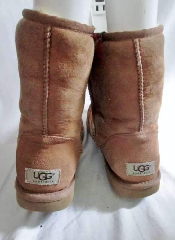 Womens UGG AUSTRALIA 5825 CLASSIC Short Suede Winter BOOTS 7 BROWN CHESTNUT